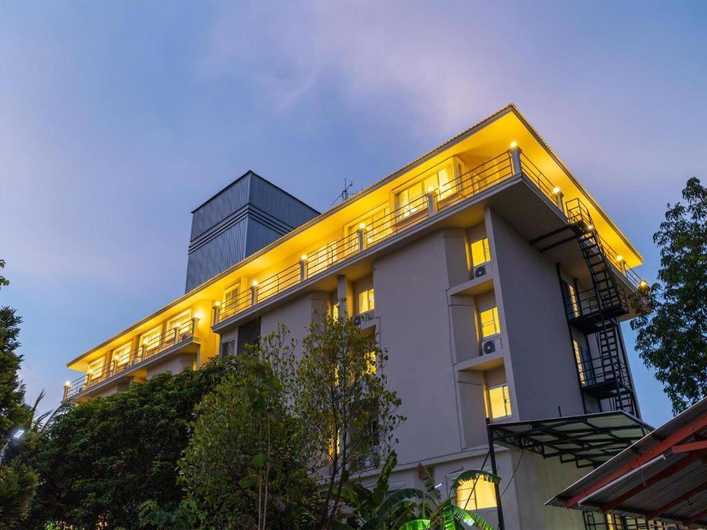 B2 Phitsanulok Boutique & Budget Hotel 외부 사진