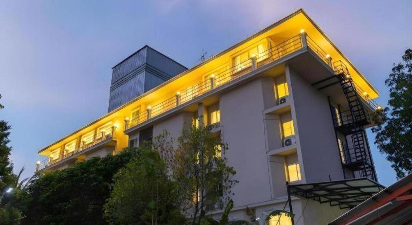 B2 Phitsanulok Boutique & Budget Hotel 외부 사진