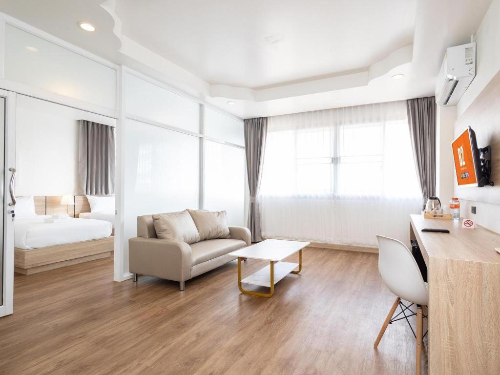 B2 Phitsanulok Boutique & Budget Hotel 외부 사진
